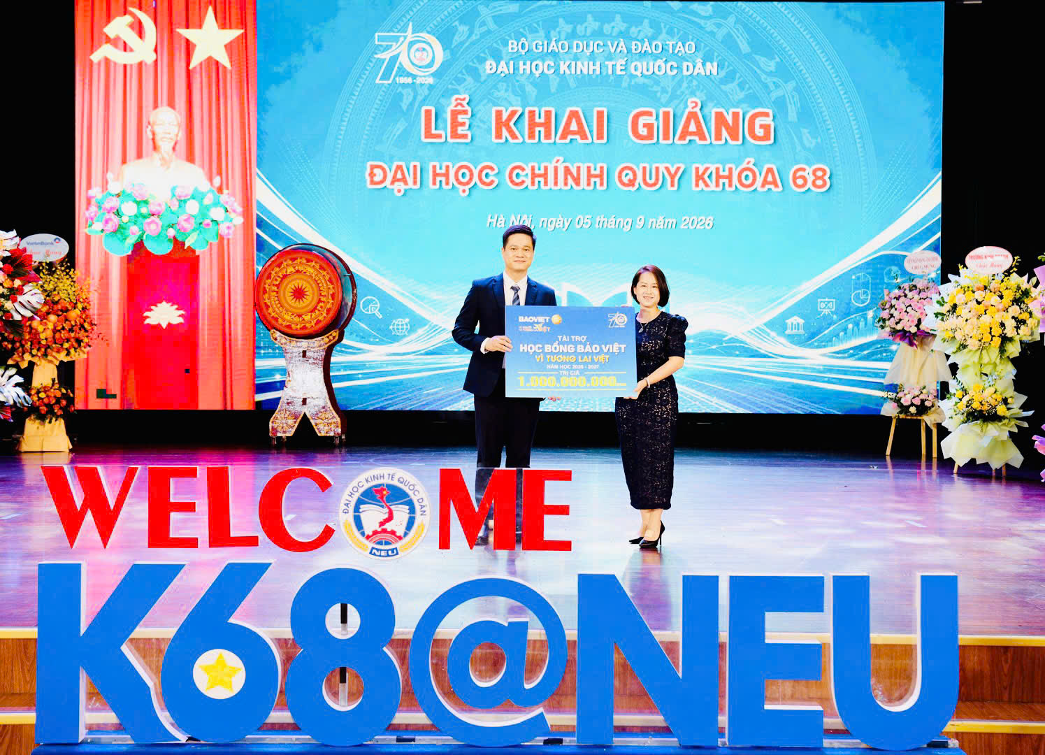 Bảo Việt dành 1 tỷ đồng trao học bổng “Bảo Việt - Vì tương lai Việt” cho sinh viên Đại học Kinh tế Quốc dân năm học 2026 - 2027