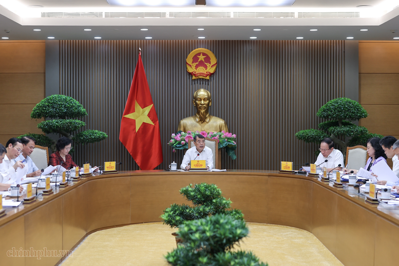 Kiểm soát chặt chẽ giá thành từ gốc với thuốc, thiết bị y tế