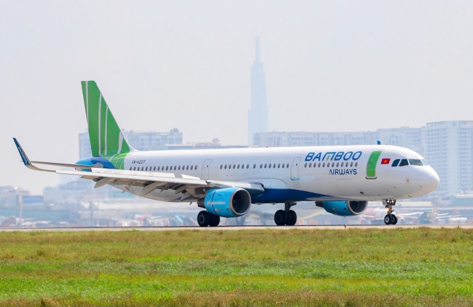 Bamboo Airways khai thác thấp kỷ lục, vẫn dẫn đầu tỷ lệ bay đúng giờ