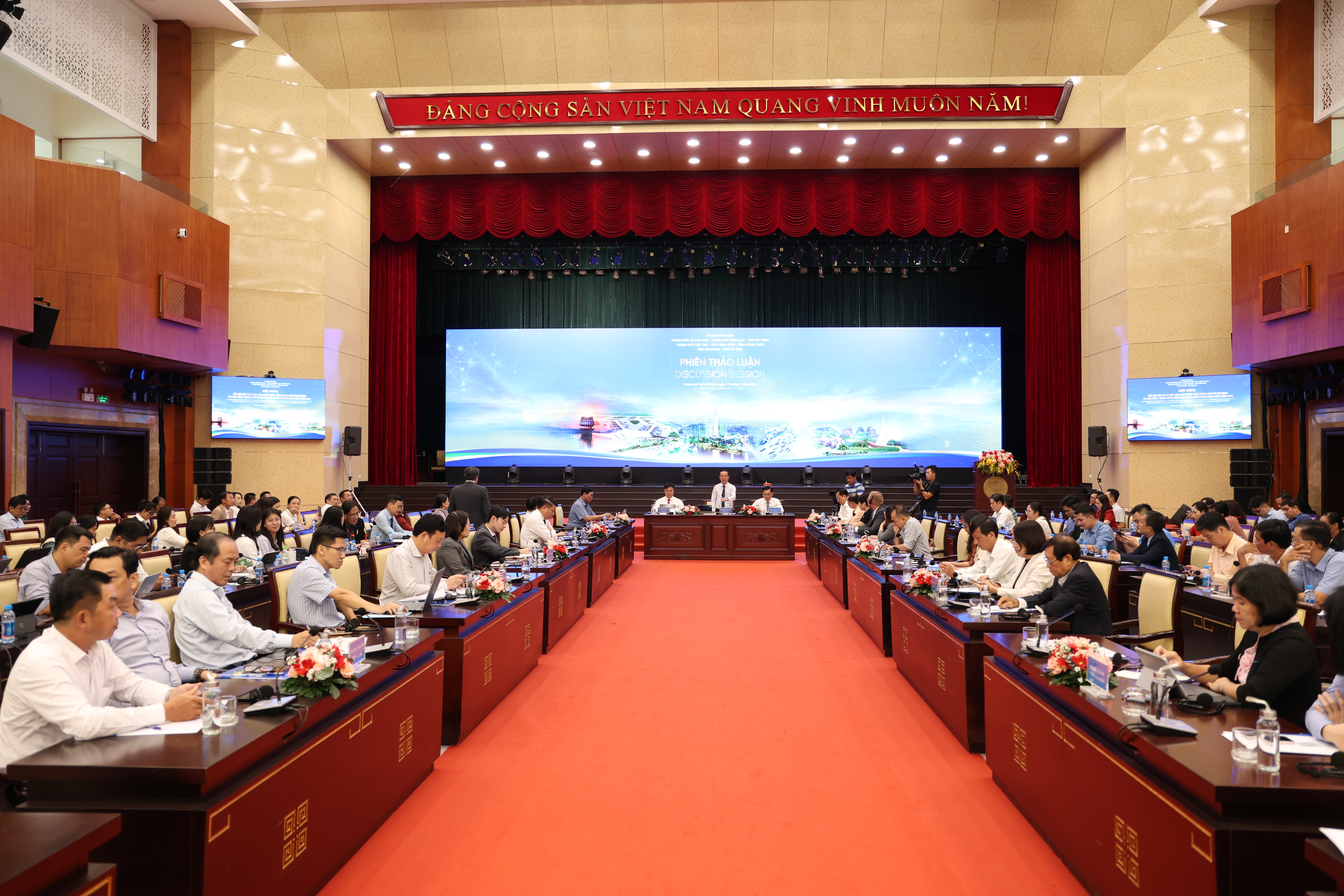 TP Hồ Chí Minh cùng Đông Nam Bộ, Đồng bằng sông Cửu Long kiến tạo không gian đầu tư liên vùng