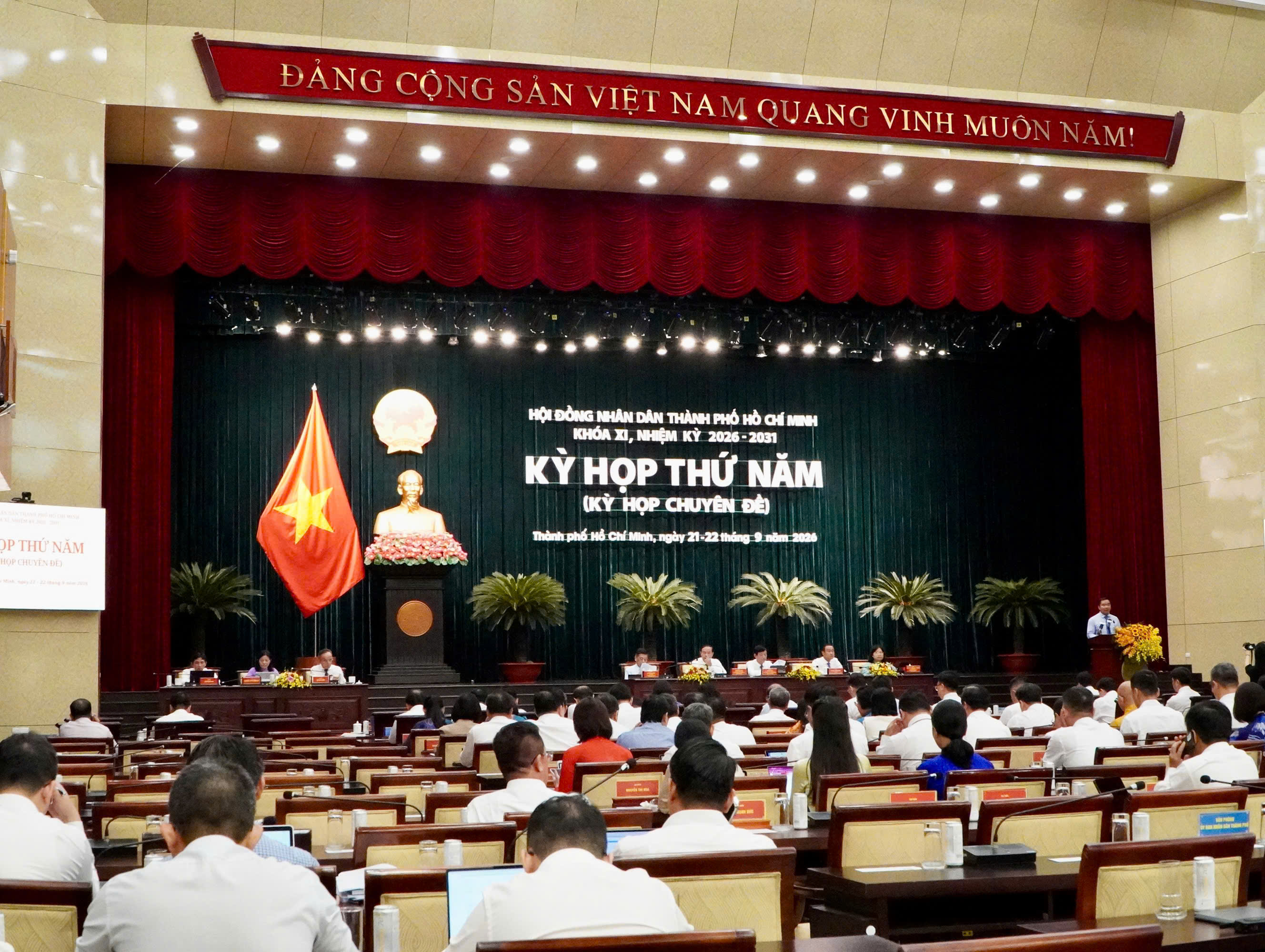 TP Hồ Chí Minh quyết liệt triển khai nghị quyết, tạo động lực tăng trưởng 