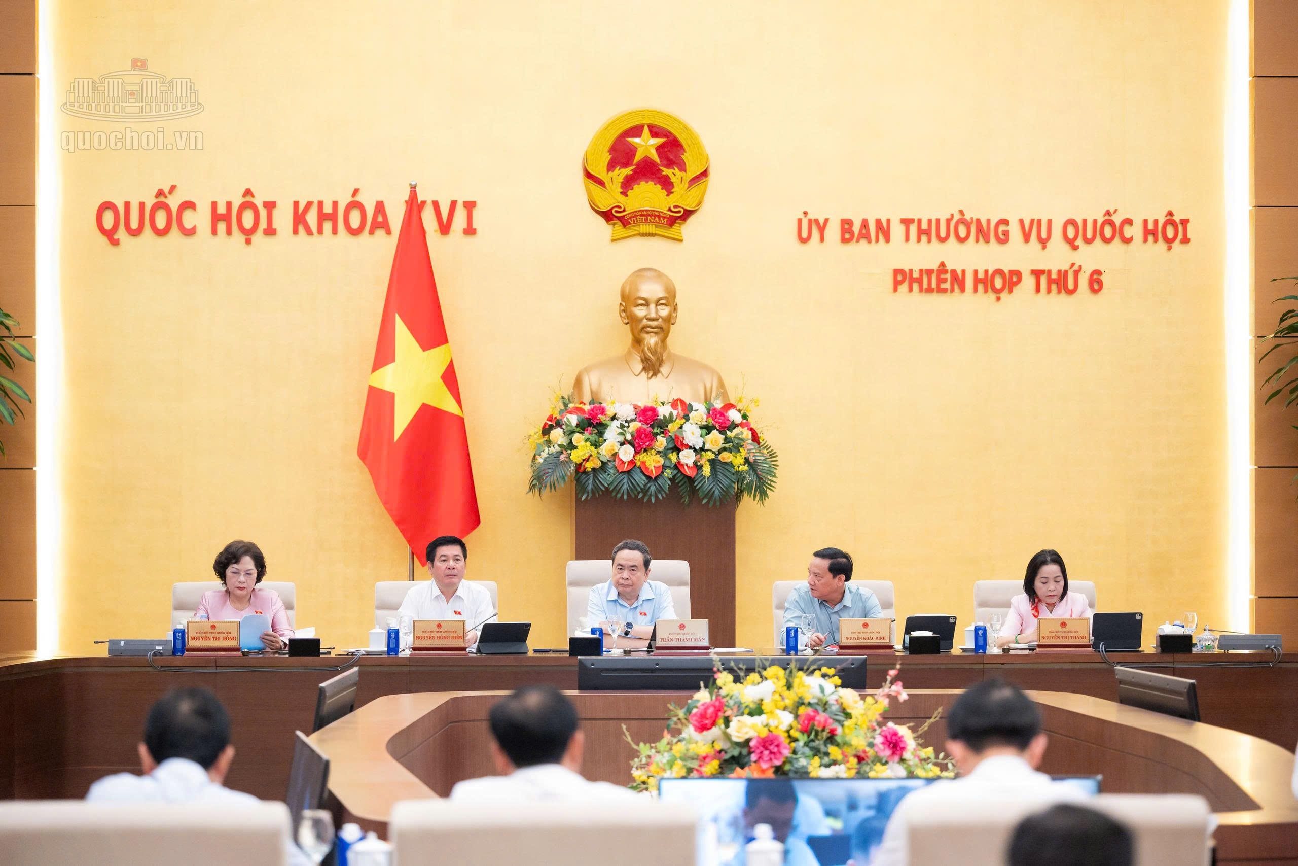 Hoàn thiện khung pháp lý cho giao dịch hàng hóa phái sinh