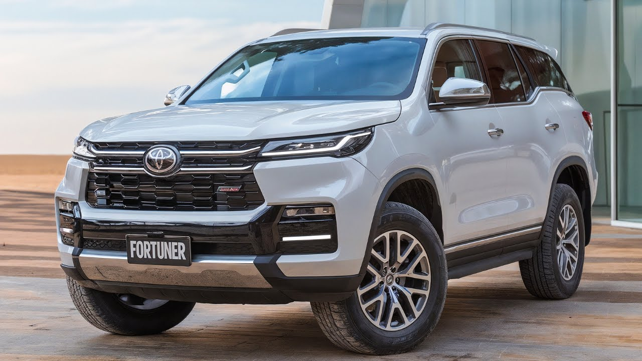 Fortuner và Everest Cùng tầm giá, chọn gầm cao hay sức kéo lớn