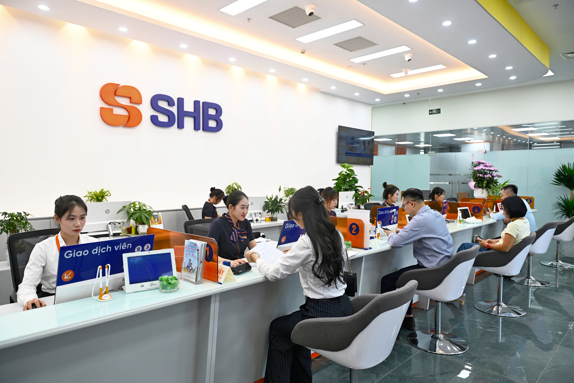 SHB cung cấp giải pháp tài chính toàn diện cho doanh nghiệp xuất nhập khẩu
