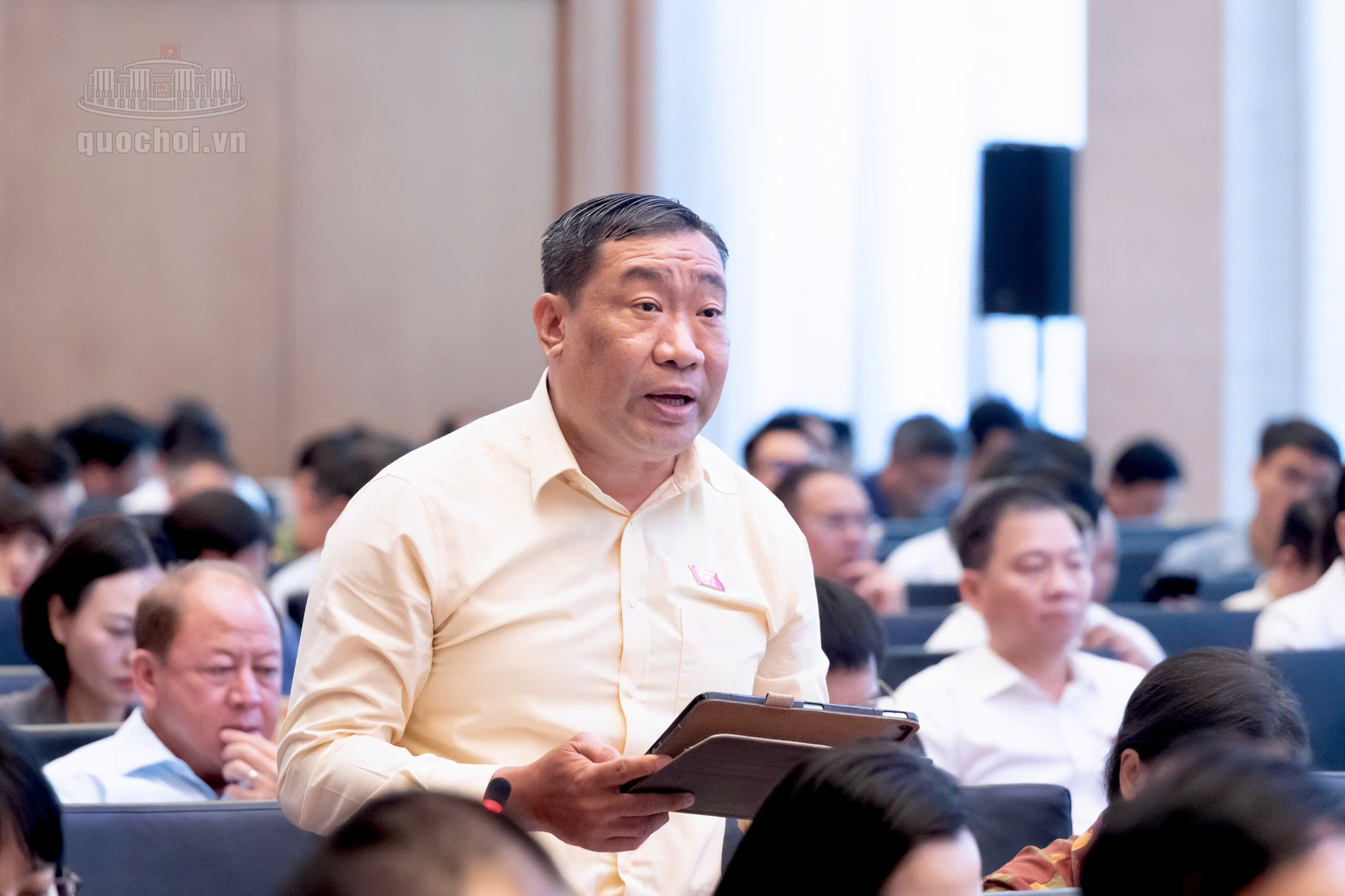 Mở rộng diện bao phủ bảo hiểm xã hội bắt buộc với người làm việc trên đền tảng số