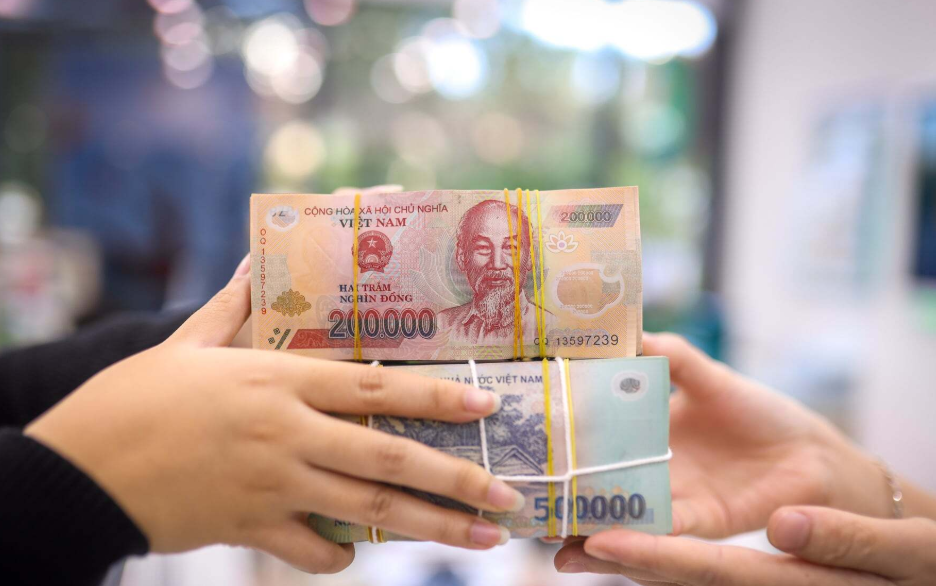 Các ngân hàng kiếm tiền tốt từ tín dụng