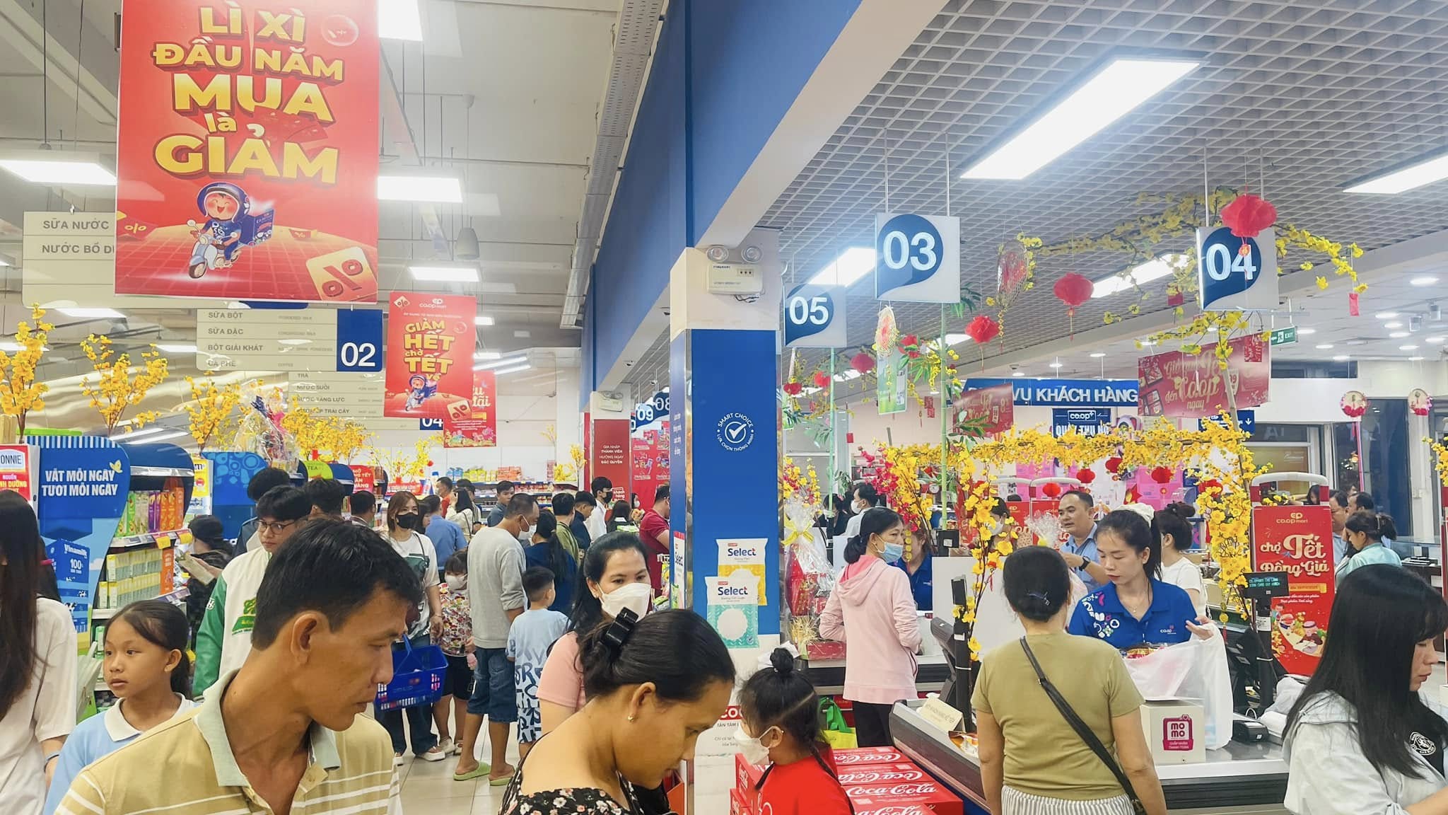 Ba động lực tạo thế “kiềng ba chân” nâng đỡ tăng trưởng kinh tế