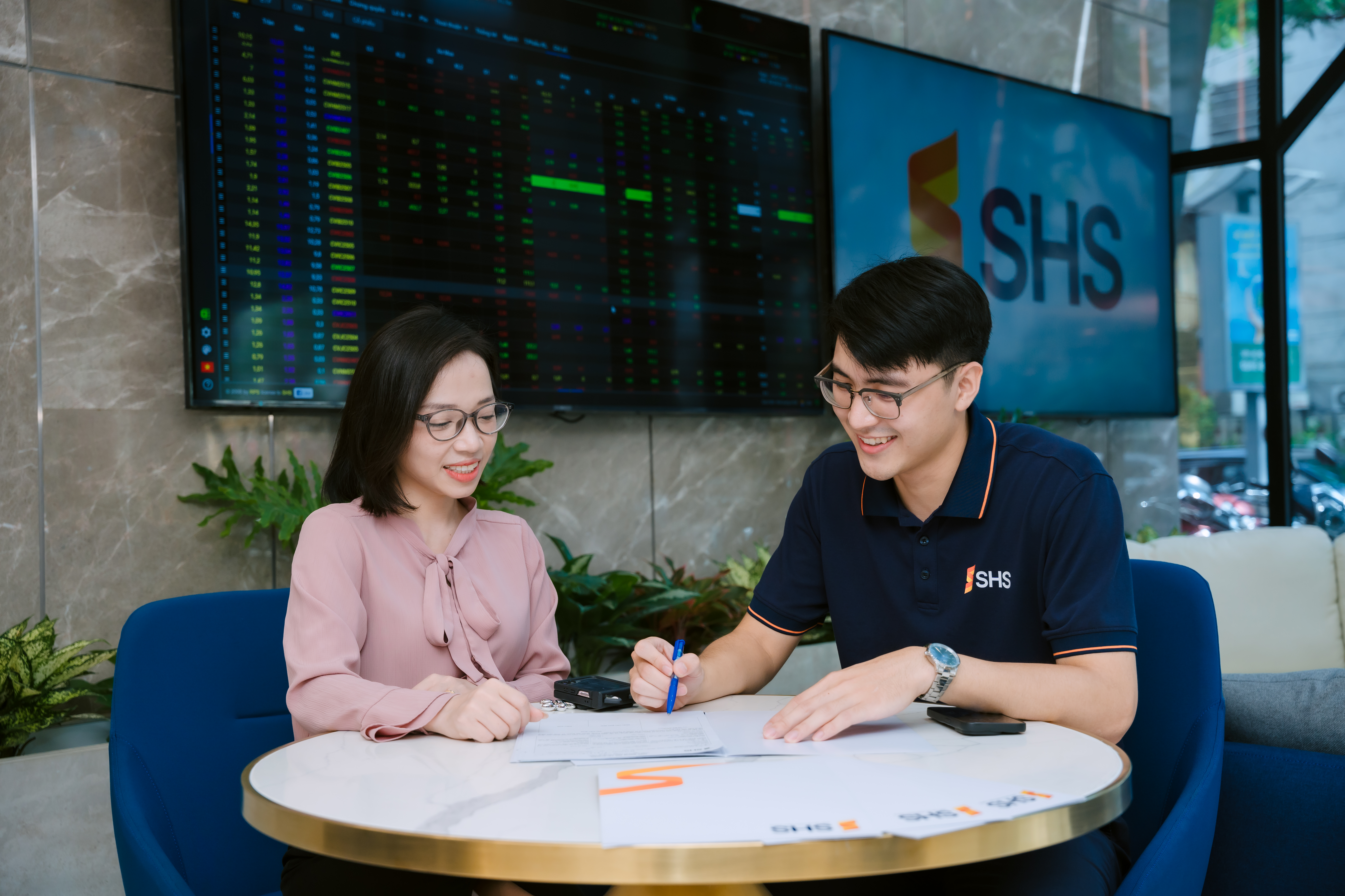 SHS Doanh thu quý III tăng 23%, động lực tăng trưởng đến từ các trụ cột mới