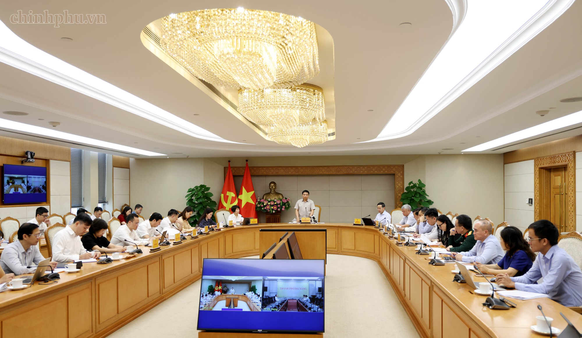  Bảo đảm tiến độ, sớm đưa Trung tâm tài chính quốc tế vào hoạt động thực chất