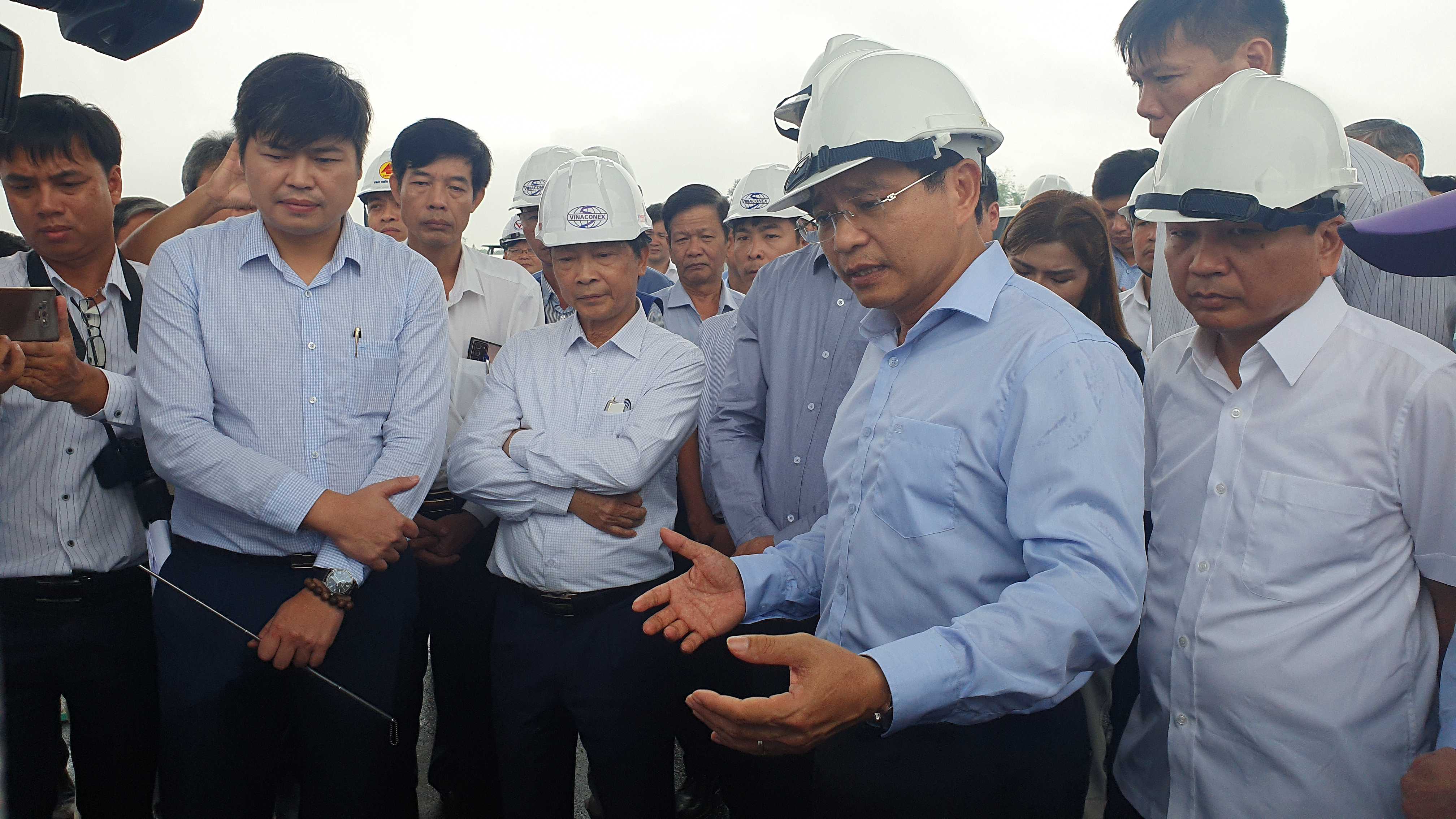 Không để xảy ra tình trạng chuyển nhượng thầu trái phép