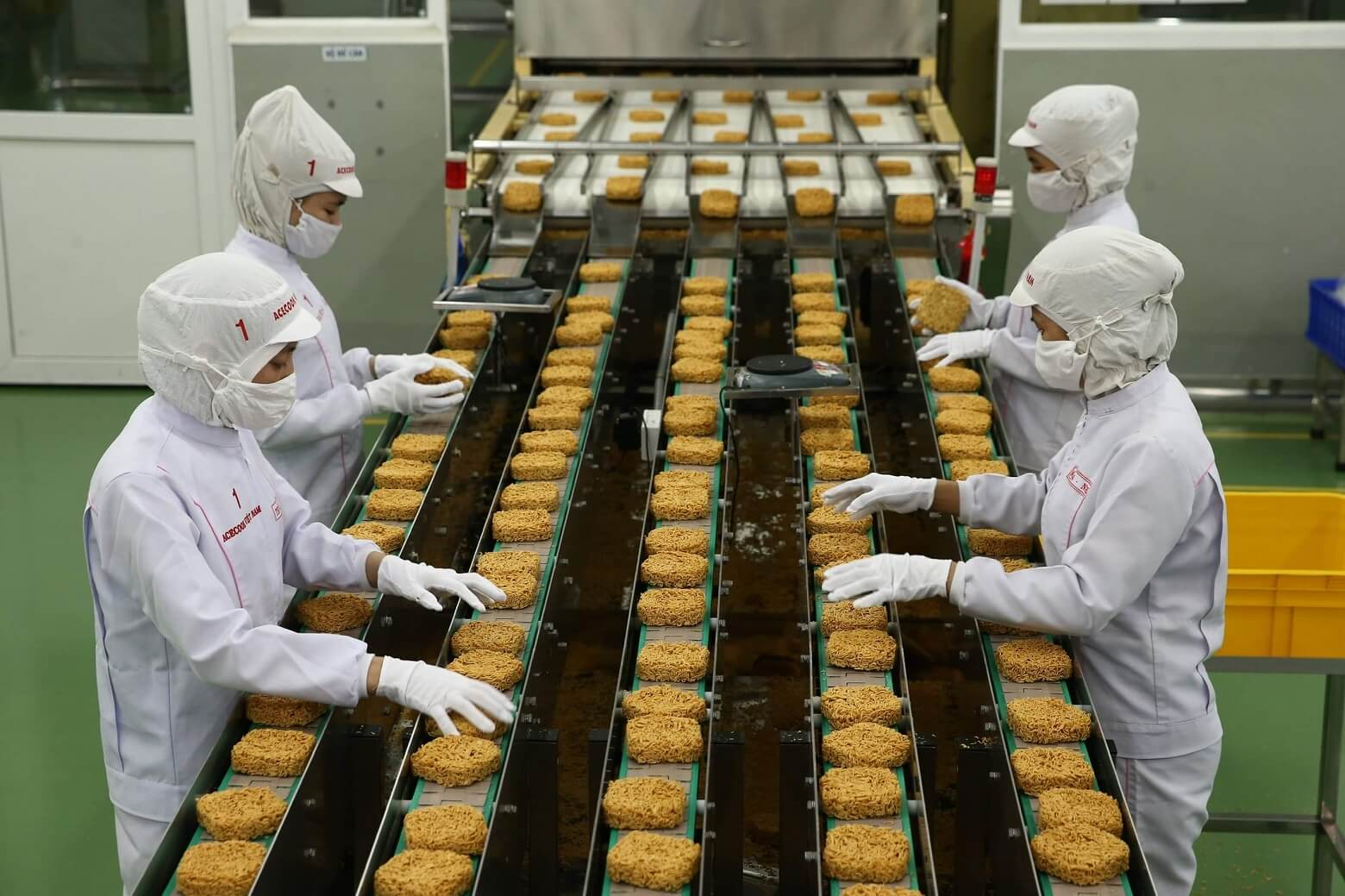 Bộ Công Thương Kiểm soát chuỗi sản xuất mì ăn liền xuất sang châu Âu