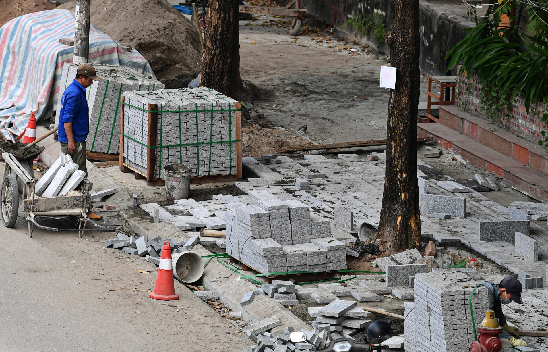 Hà Nội cấm đào xới vỉa hè trong dịp lễ 304 và 15