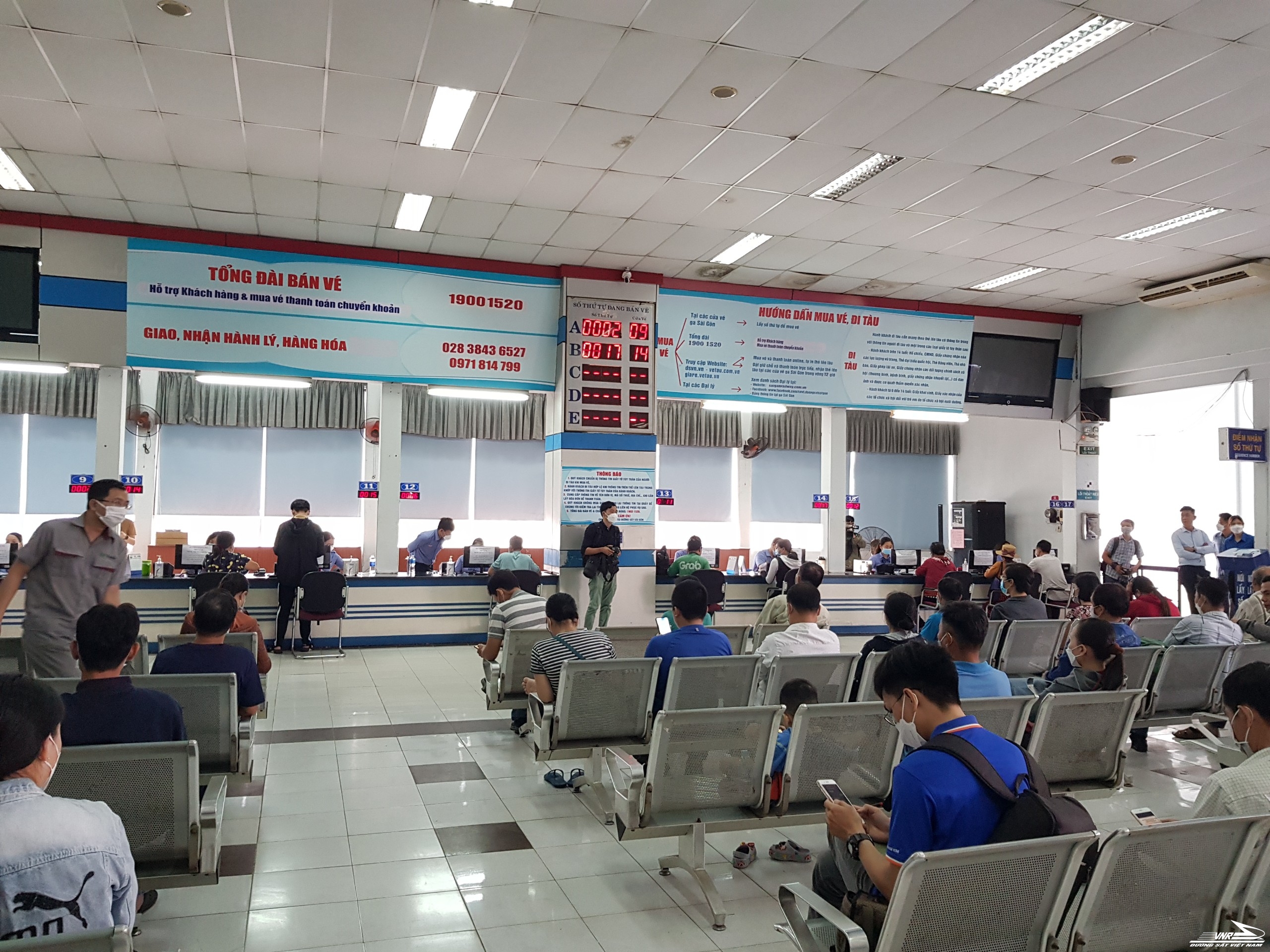 Quy định đổi trả vé tàu tuyến Bắc - Nam dịp hè 2023